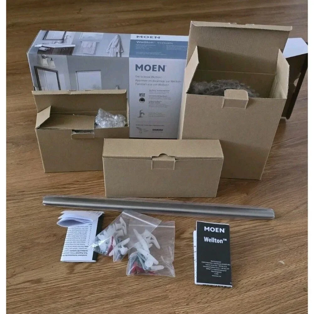 Moen Wellton Y1394BN 4-piece Bath Hardware Set New
